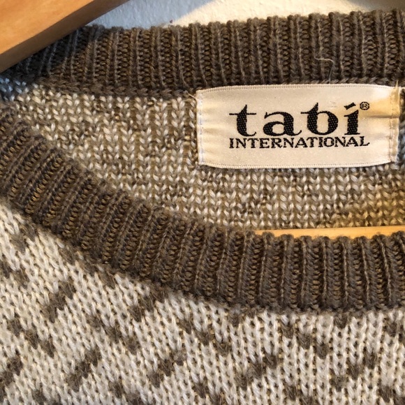 Tabi Vintage Sweater - Picture 3 of 3
